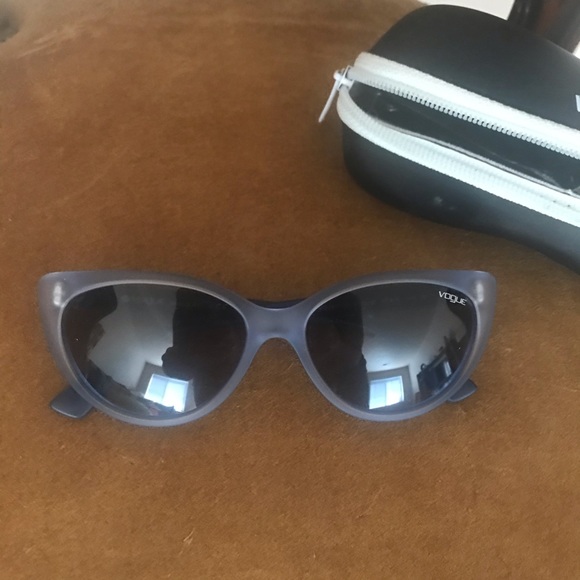 Vogue Sunglasses - Picture 5 of 6